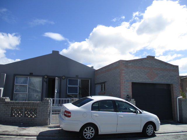 5 Bedroom Property for Sale in Strandfontein Western Cape